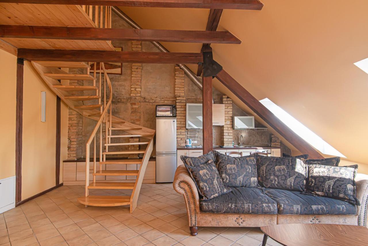 Spacious 2-Bedroom Apartment With Sauna In Vilnius Old Town By Urban Rent Екстер'єр фото